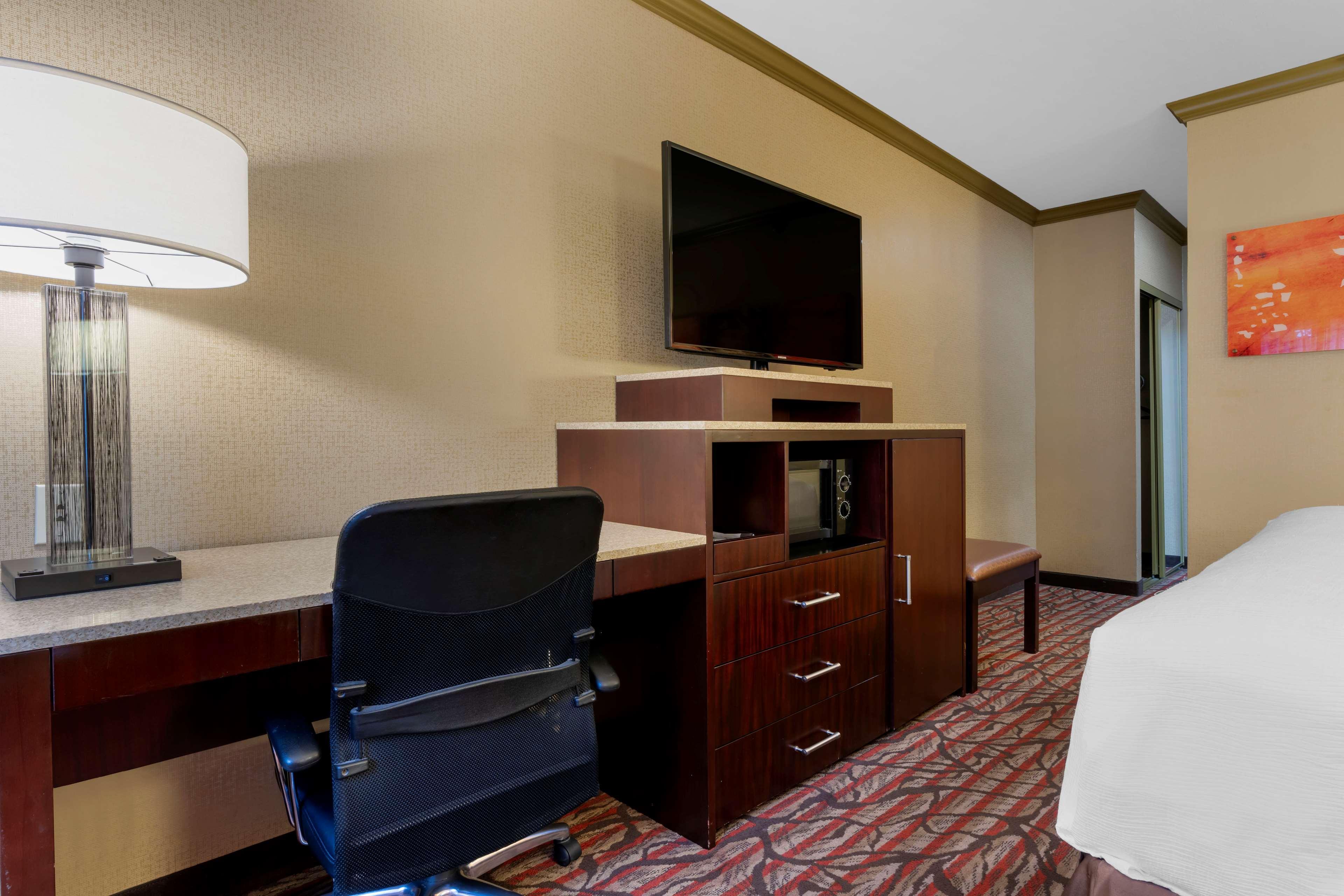 Best Western Plus Brookside Inn Milpitas Exterior photo